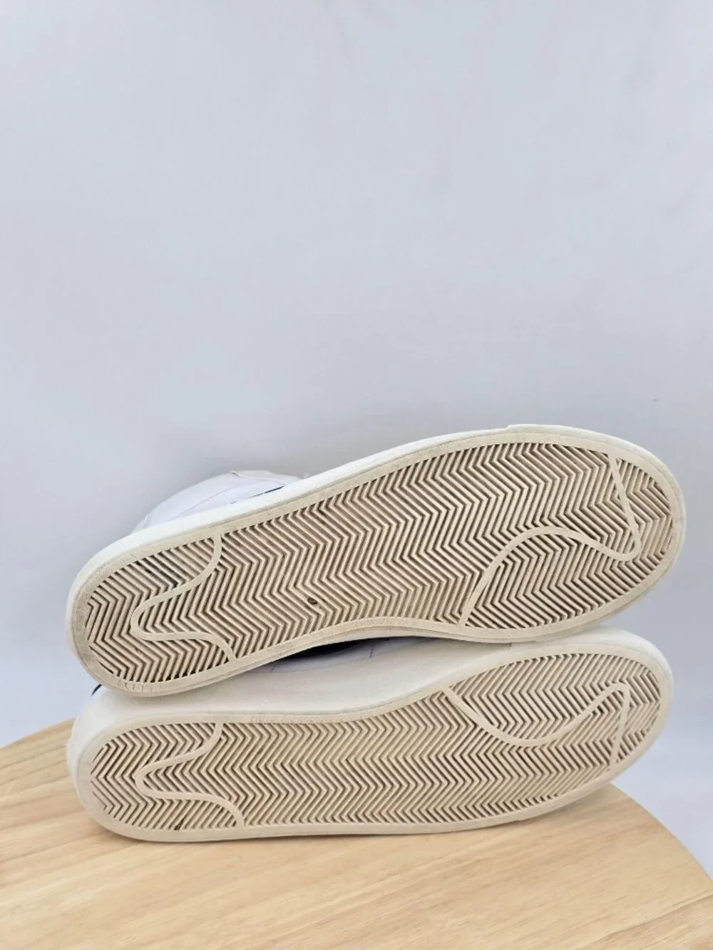 Nike Blazer Mid 77 Vintage White Athletic Sneakers - CZ1055-100 Womens 9.5